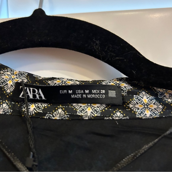 Zara Smocked Ruffle V Neck Mini Dress Long Sleeved Metallic Thread Black - Picture 4 of 6